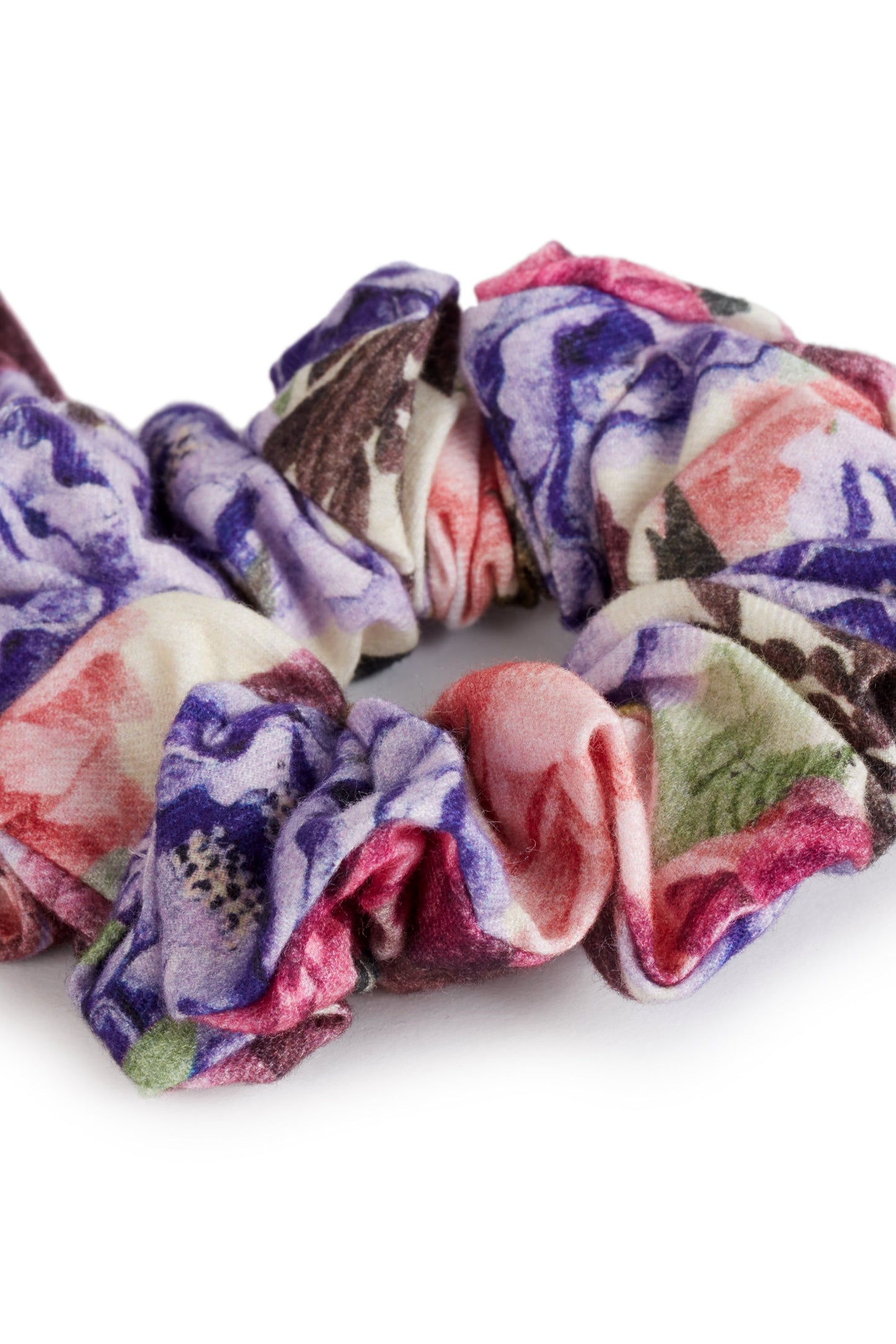 SCRUNCHIE Engrácia Wallpaper