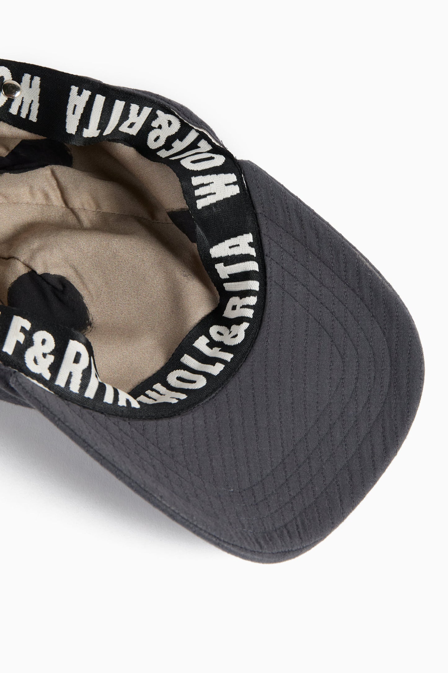 HAT Inácio Graphite