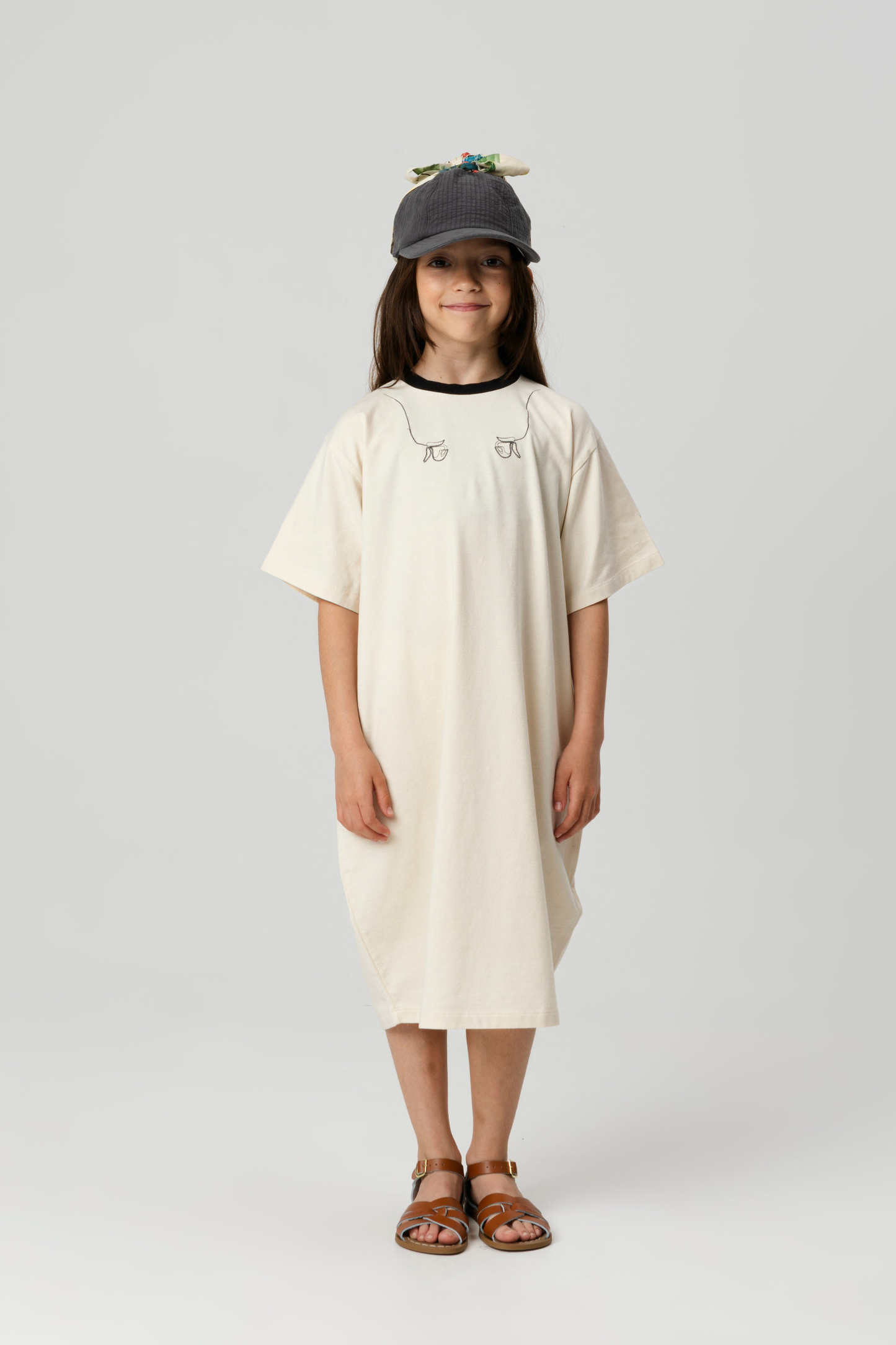 HAT Ivone Graphite